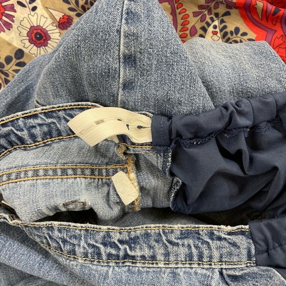 Duo Maternity adjustable jeans size medium (8/10 pre-maternity) room to grow - Picture 4 of 7